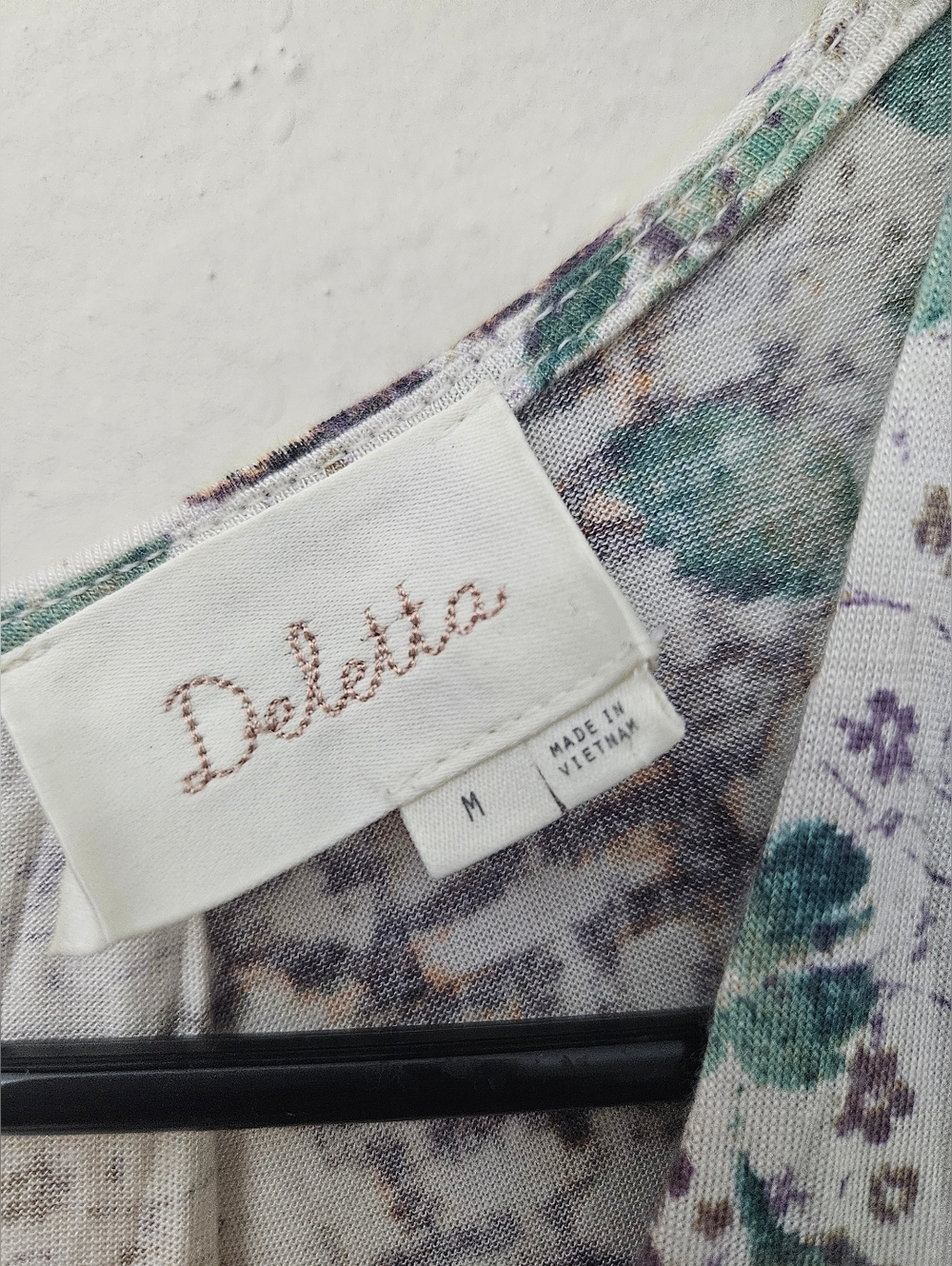 Anthropologie Deletta floral Tulip Hem Tank Sz Medium Keyhole Back - Picture 3 of 9